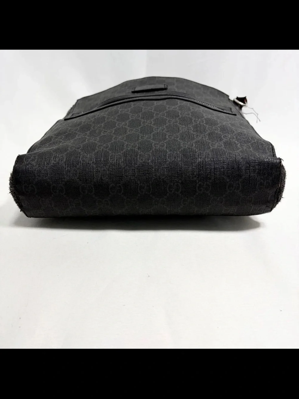 Gucci Men's Messenger Bag in Black and Navy Stripe